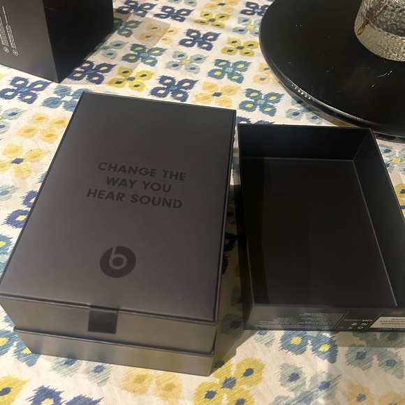 Beats Studio Pro wireless Black, - Picture 2 of 10